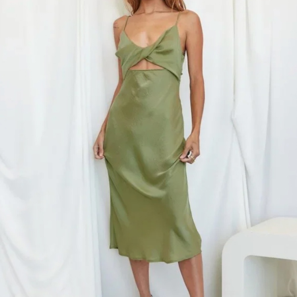 GREEN MIDI SILK DRESS